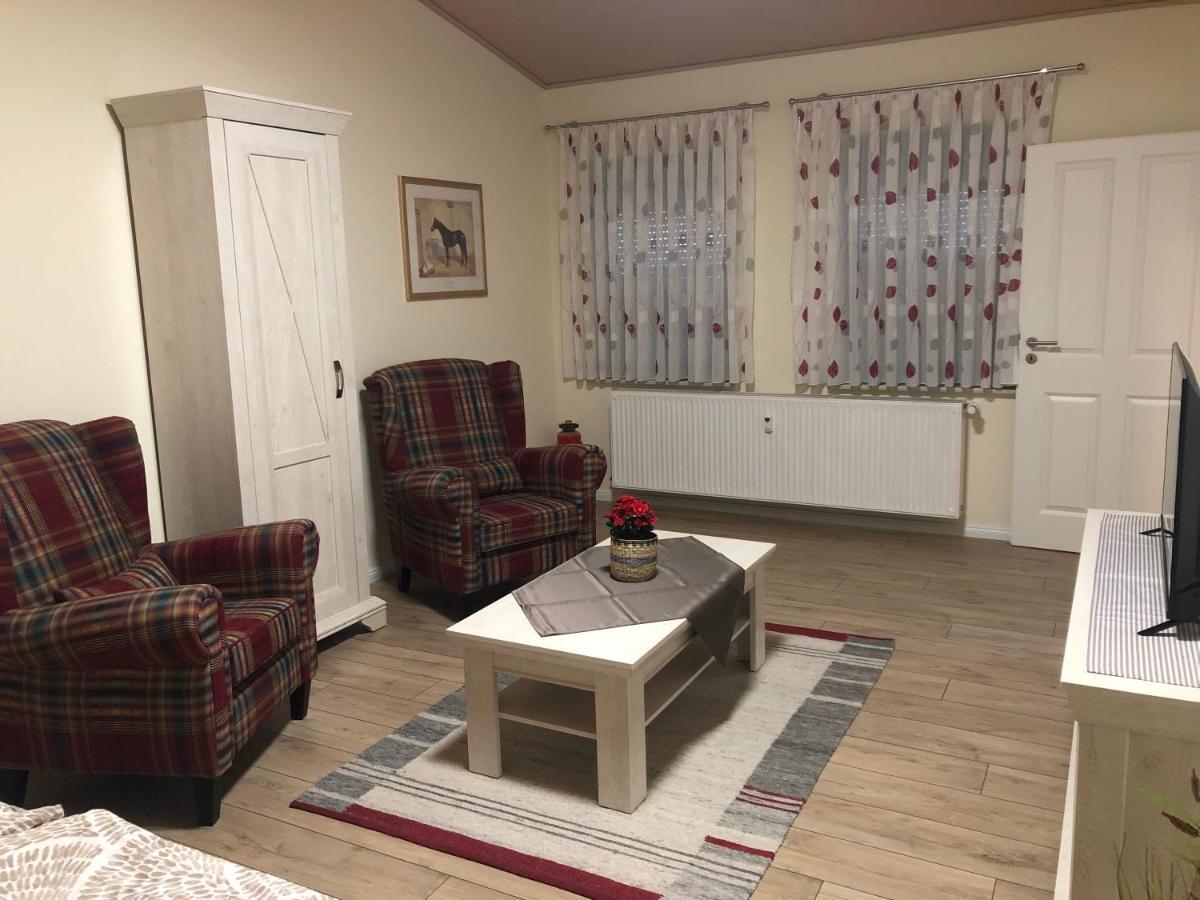 Ferienapartments Reitanlage Schenksolz Schenklengsfeld Buitenkant foto